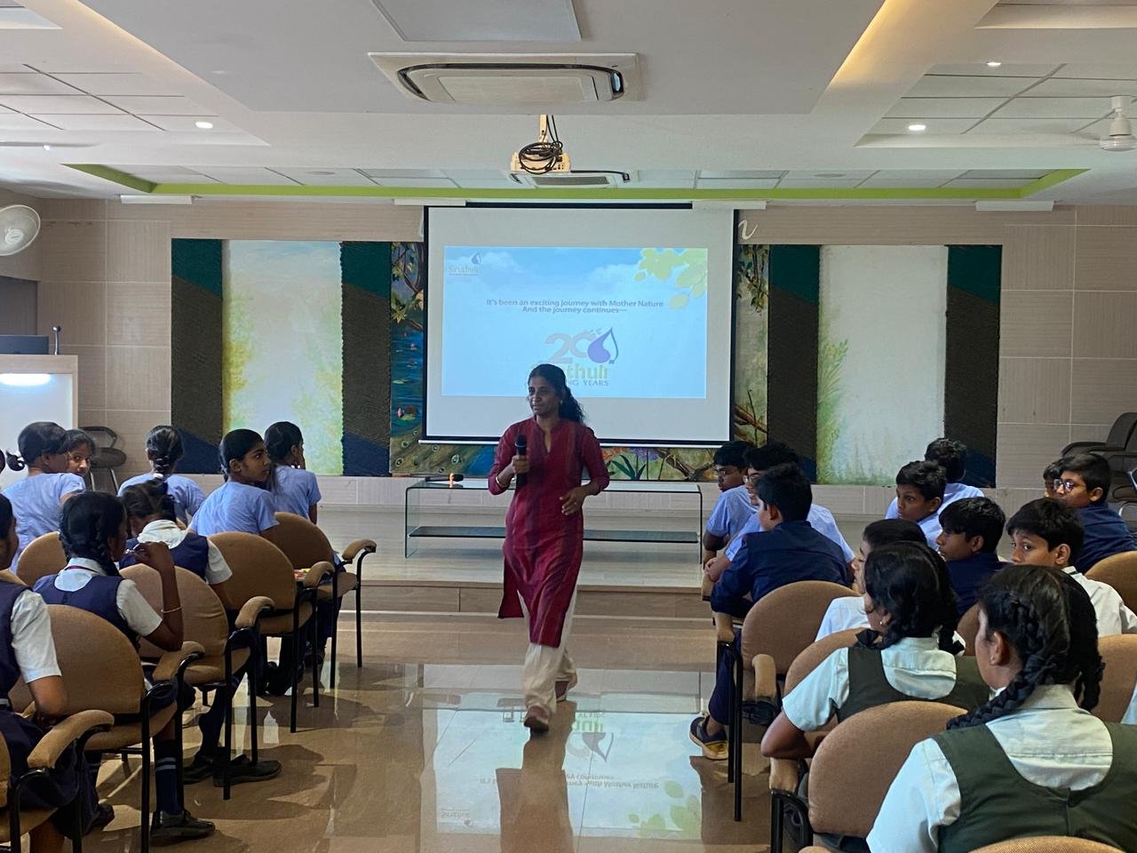 Grade 7 & 8 Students Attend Environmental Awareness Program at Siruthuli